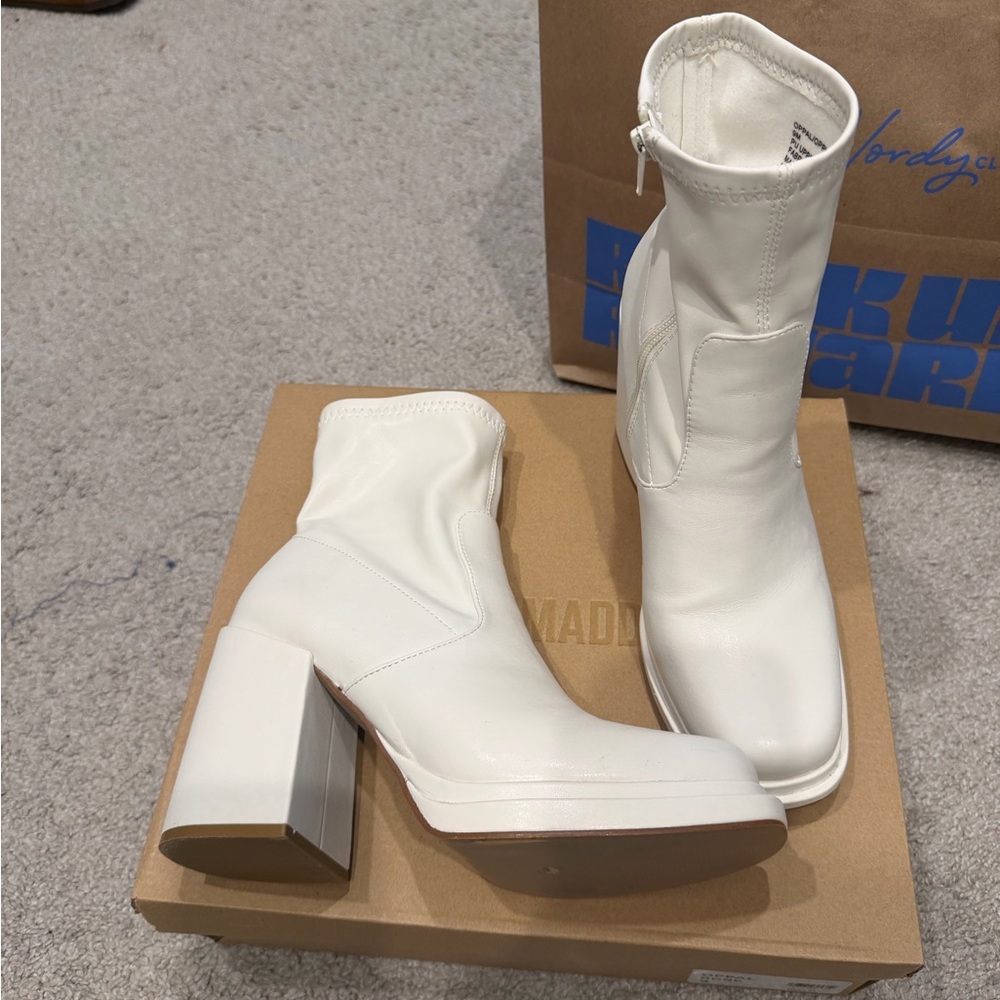 Steve Madden Cream Heeled Boots - Picture 2 of 4